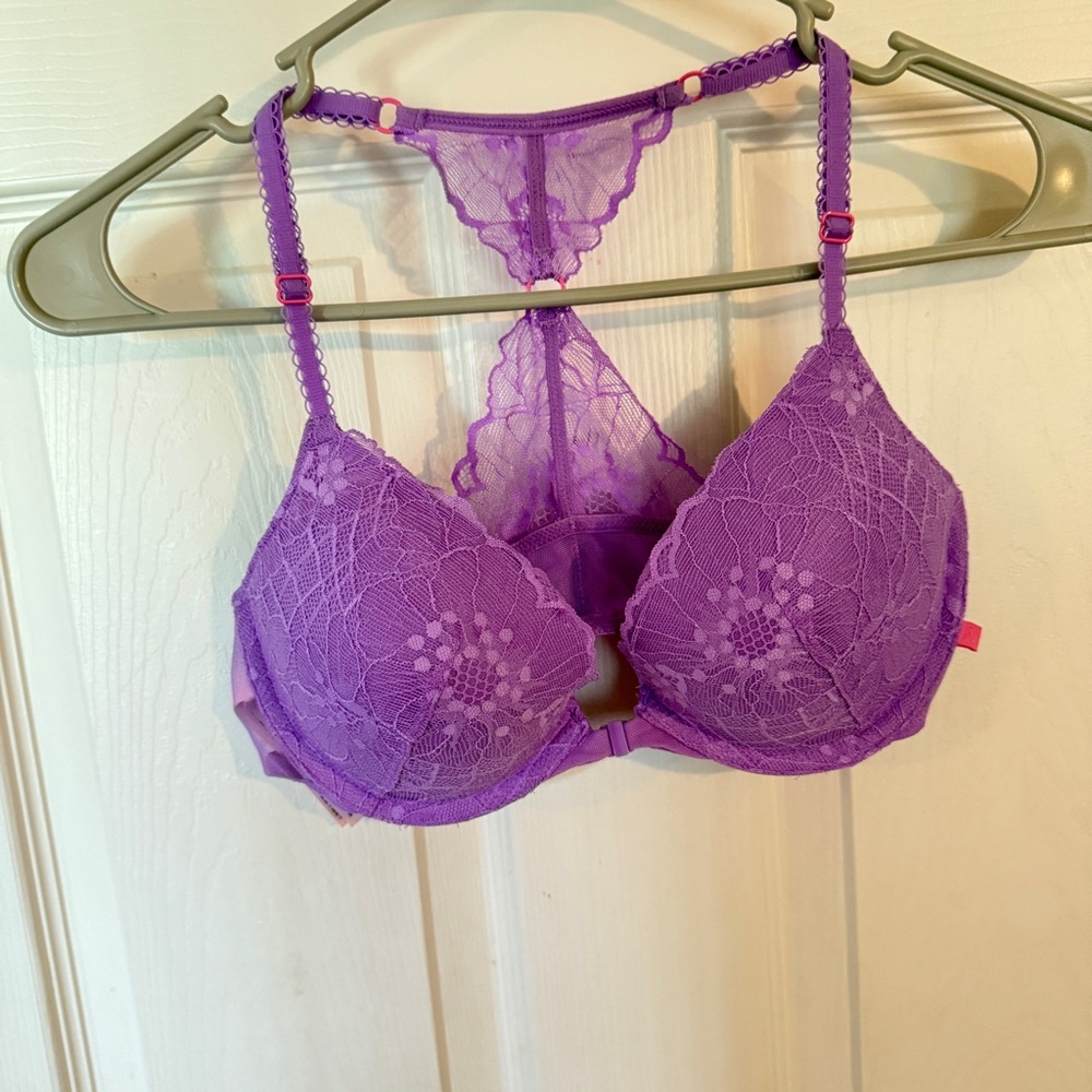 Victoria’s Secret Sexy Tee Push-Up Front-Close Racerback Bra – 34C, NWOT